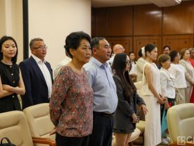 Государственные награды вручили медицинским работникам Якутии