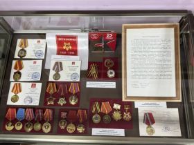 В Якутске открылась выставка к 85-летию Люлии Григорьевой