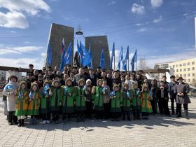 В День республики в Якутске почтили память Исидора Барахова