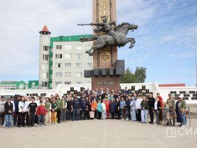 В Якутске провели траурный митинг, посвященный Дню памяти и скорби