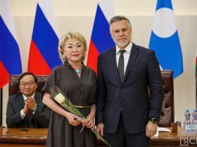 Государственные награды вручили медицинским работникам Якутии