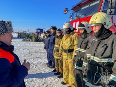 В Намцах отработали действия по защите от паводка