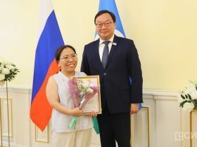 Государственные награды вручили медицинским работникам Якутии