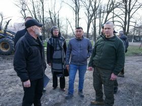 Юрий Трутнев проверил работу якутских специалистов в Докучаевске