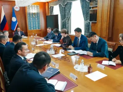 Айсен Николаев дал поручения по итогам своей прямой линии