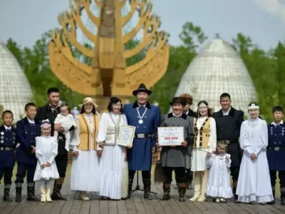 Лучшая сельская семья получила премию главы Якутии