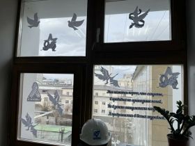 Управление госстройжилнадзора Якутии приняло участие в акции «Окна Победы»