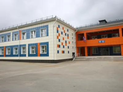 Глава Якутии Айсен Николаев проверил строительство новой школы в поселке Чульман