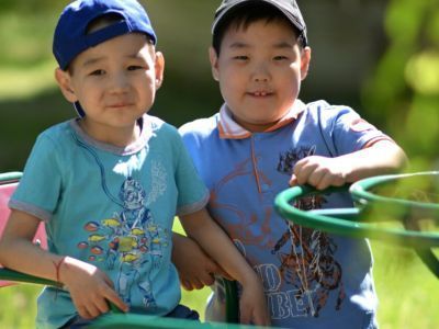 «Моя новая семья»: Василию и Кэскилу нужны родители