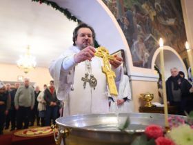 Айсен Николаев принял участие в мероприятиях Крещения Господня