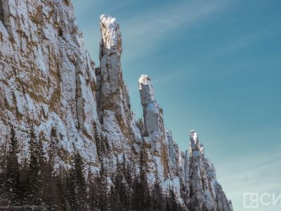 В Якутии 19 пар заключили браки на Ленских столбах