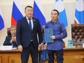 В Якутии чествовали работников и ветеранов жилищно-коммунального комплекса