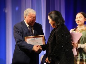 В Якутске отметили лучших поэтов и писателей республики