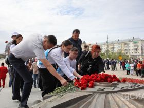 В Якутске провели траурный митинг, посвященный Дню памяти и скорби