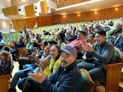 На открытии нового сезона Саха театра представят отрывки из спектаклей Василия Местникова