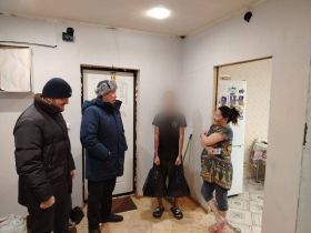 В Якутии вручили новогодние подарки семьям военнослужащих