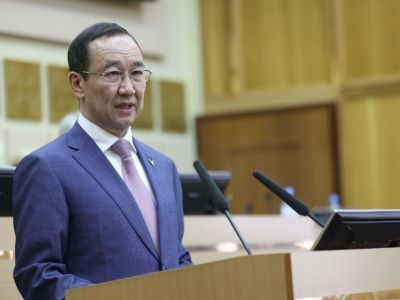 Глава Якутии поздравил юристов с профессиональным праздником