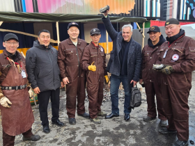 Уникальный метод выплавки железа показали мастера из Якутии на международной выставке в Москве