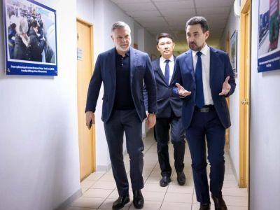 Премьер Якутии провел рабочее совещание в «Сахамедиа»