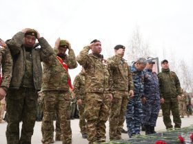 В День Победы ветераны боевых действий почтили память героев в Якутске