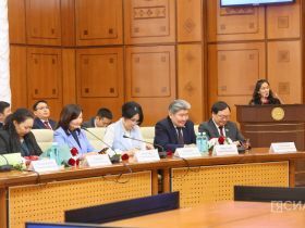 В Якутии вручили государственные награды многодетным матерям