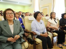 Государственные награды вручили медицинским работникам Якутии