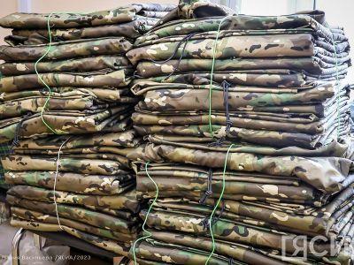 Праздничные наборы ко Дню защитника Отечества доставят бойцам СВО из Якутии