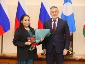 В Якутии вручили государственные награды многодетным матерям