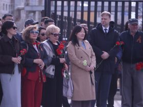 В Якутске почтили память экс-министра связи Александра Борисова