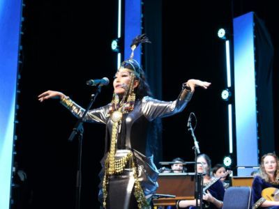 «В мире Олонхо»: якутский эпос прозвучал в Бахрейне и Омане