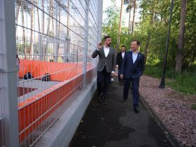 Глава Якутии встретился с юными нерюнгринцами на новой спортплощадке