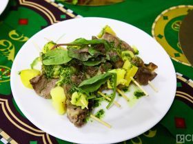 «Вкус хомуса»: в Якутске прошел необычный гастро-культурный вечер