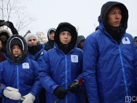 Якутяне возложили цветы в память погибших на озере Ильмень
