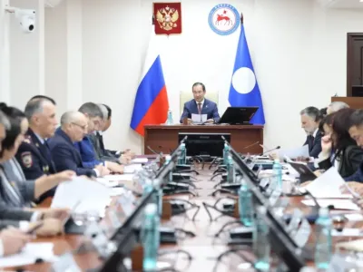 Глава Якутии провёл заседание комиссии по противодействию коррупции