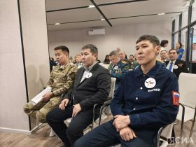 В Якутске в честь годовщины освобождения Ленинграда прошла акция «Блокадная ласточка»