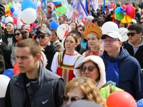 В Якутске отметили Первомай чествованием трудящихся и трудовых династий