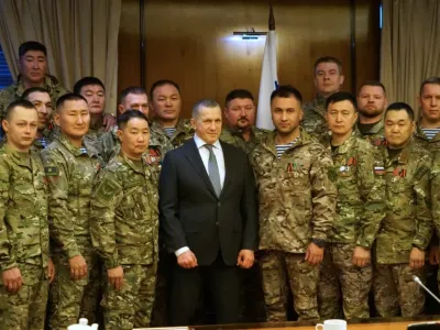 Юрий Трутнев встретился с отрядом добровольцев–госслужащих, вернувшихся с СВО