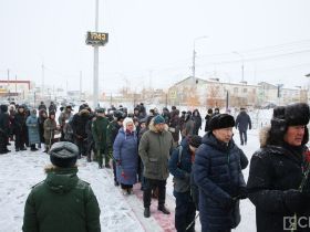 Якутяне возложили цветы в память погибших на озере Ильмень