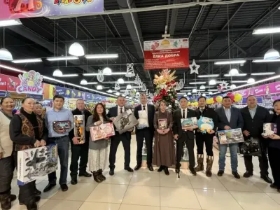 Вице-премьер Якутии Ольга Балабкина приняла участие в акции «Ёлка добра»