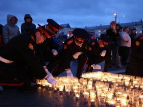 В Якутске прошла акция «Свеча памяти», посвященная 81-й годовщине Победы