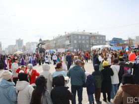В Якутске отметили Первомай чествованием трудящихся и трудовых династий