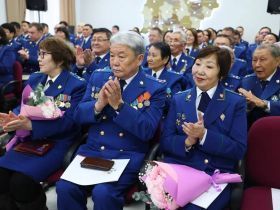 Глава Якутии поздравил работников прокуратуры с профессиональным праздником
