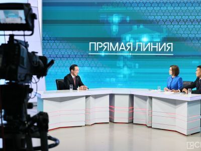 На прямые линии Айсена Николаева за все годы поступило более 10 тысяч вопросов