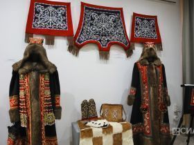 В Якутске открылась персональная выставка Марфы Оконешниковой