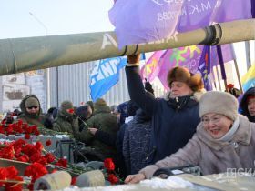 Трофейную технику и геройский танк «Алеша» выставили в Якутске
