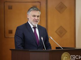 Высокие награды и почётные звания вручили якутянкам в преддверии 8 Марта