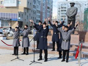 В Якутске почтили память Ильи Винокурова
