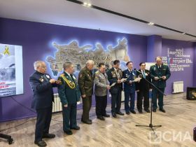 В Якутске в честь годовщины освобождения Ленинграда прошла акция «Блокадная ласточка»