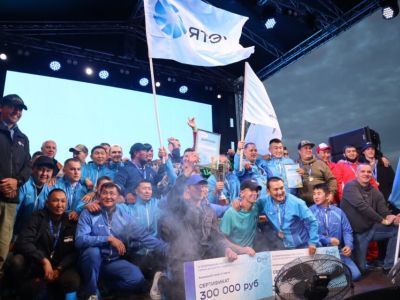 Гастрофестиваль и концерт Бьянки: День работника газовой промышленности отметили в Кысыл-Сыре