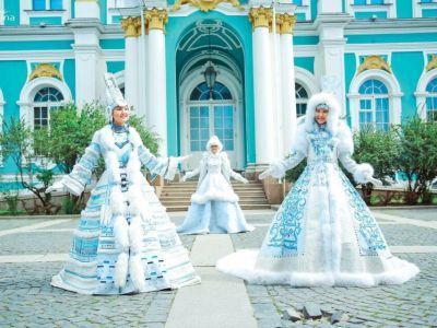 Главный художник Саха театра представит коллекцию на Всероссийском фестивале